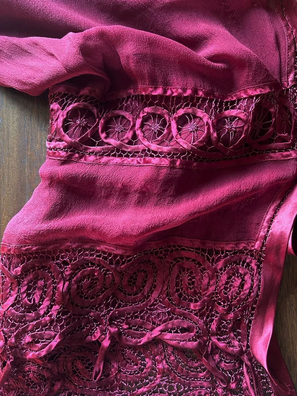 Women’s 100% Silk Scarf EUC - Burgundy